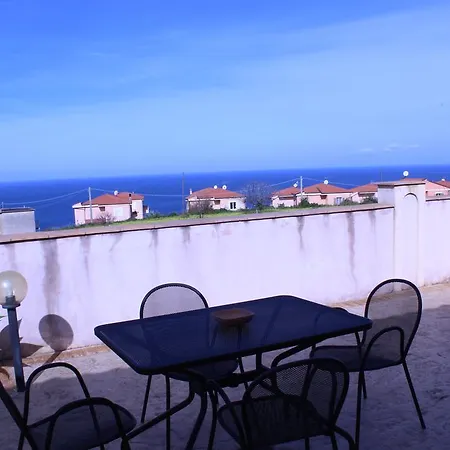 Pettilupo Sunset House Semesterbostad *