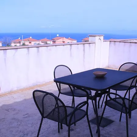 Pettilupo Sunset House